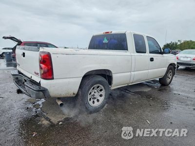 Trzecie zdjęcie samochodu z tyłu: 2003 CHEVROLET SILVERADO C1500 VIN:2GCEC19X731284139 - miniatura