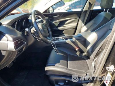 Zdjęcie 7 z 12 samochodu: 2019 JAGUAR XE PREMIUM VIN:SAJAJ4FX1KCP46733 - miniatura