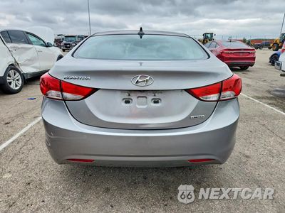Zdjęcie 6 z 12 samochodu: 2013 HYUNDAI ELANTRA LIMITED VIN:KMHDH4AE4DU680233 - miniatura