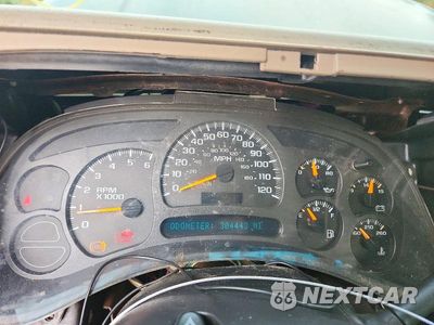 Zdjęcie 9 z 13 samochodu: 2003 CHEVROLET TAHOE K1500 VIN:1GNEK13Z53J179643 - miniatura