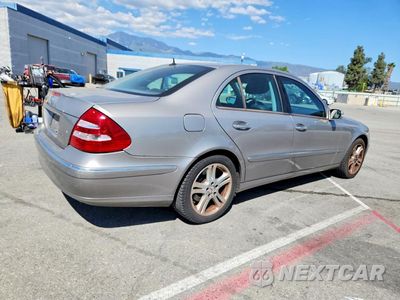 Trzecie zdjęcie samochodu z tyłu: 2006 MERCEDES-BENZ E 350 VIN:WDBUF56J16A957932 - miniatura