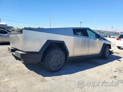 Trzecie zdjęcie samochodu z tyłu: 2026 TESLA CYBERTRUCK VIN:7G2CEHED5TA104119 - miniatura