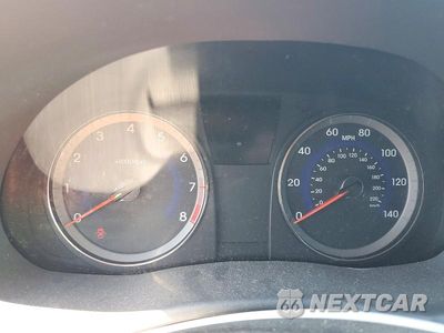 Zdjęcie 9 z 12 samochodu: 2017 HYUNDAI ACCENT SE VIN:KMHCT4AE2HU286102 - miniatura