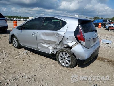 Drugie zdjęcie samochodu z przodu: 2017 TOYOTA PRIUS C TWO VIN:JTDKDTB36H1594833 - miniatura
