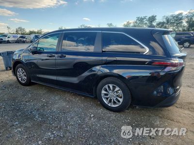 Drugie zdjęcie samochodu z przodu: 2025 TOYOTA SIENNA LE VIN:5TDKRKEC8SS232262 - miniatura