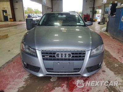 Piąte zdjęcie samochodu w środku: 2011 AUDI A5 PREMIUM PLUS VIN:WAURFAFR3BA025700 - miniatura