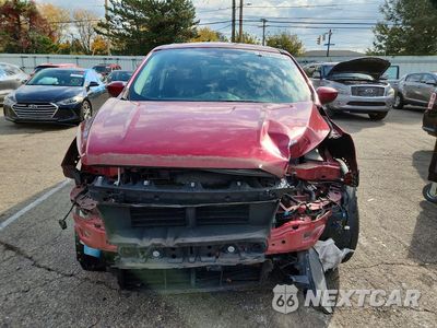 Piąte zdjęcie samochodu w środku: 2019 FORD ESCAPE SE VIN:1FMCU0GD2KUB99523 - miniatura