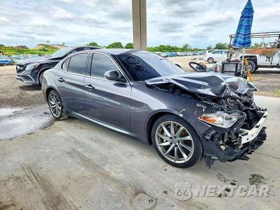 Czwarte zdjęcie samochodu z boku: 2019 ALFA ROMEO GIULIA VIN:ZARFAMANXK7599319 - miniatura