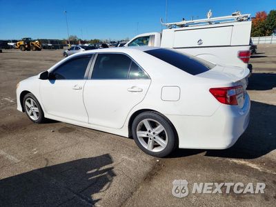 Drugie zdjęcie samochodu z przodu: 2014 TOYOTA CAMRY SE VIN:4T1BF1FK4EU395348 - miniatura
