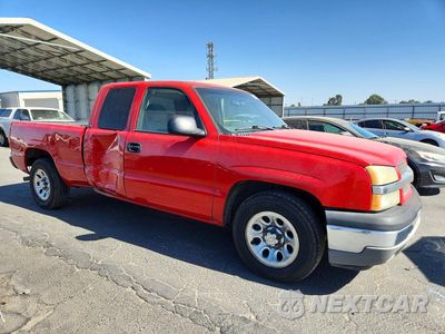 Czwarte zdjęcie samochodu z boku: 2005 CHEVROLET SILVERADO C1500 VIN:2GCEC19V451326140 - miniatura
