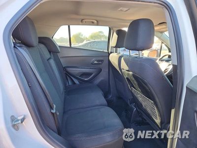 Zdjęcie 10 z 12 samochodu: 2019 CHEVROLET TRAX LS VIN:3GNCJKSB1KL193941 - miniatura