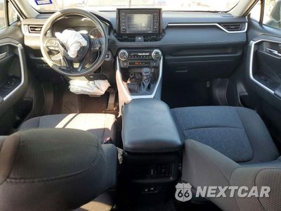 Zdjęcie 8 z 13 samochodu: 2021 TOYOTA RAV4 XLE VIN:2T3W1RFV4MW119427 - miniatura