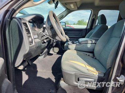 Zdjęcie 7 z 12 samochodu: 2017 RAM 1500 ST VIN:1C6RR7FT9HS692242 - miniatura