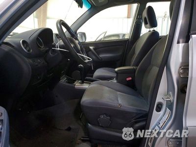 Zdjęcie 7 z 14 samochodu: 2005 TOYOTA RAV4 BASE VIN:JTEGD20V350059637 - miniatura