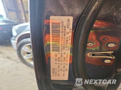 Zdjęcie 12 z 12 samochodu: 2015 RAM 1500 SLT VIN:1C6RR7LTXFS775468 - miniatura