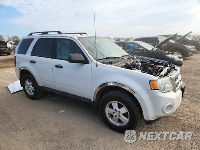 Czwarte zdjęcie samochodu z boku: 2012 FORD ESCAPE XLT VIN:1FMCU0D72CKC14579 - miniatura