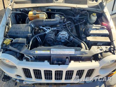 Zdjęcie 11 z 12 samochodu: 2006 JEEP LIBERTY SPORT VIN:1J4GL48K36W242204 - miniatura