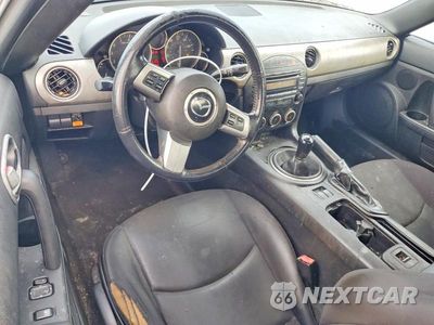 Zdjęcie 8 z 12 samochodu: 2011 MAZDA MX-5 MIATA VIN:JM1NC2JF0B0215389 - miniatura