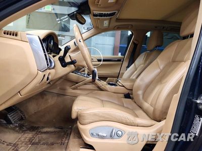 Zdjęcie 7 z 13 samochodu: 2014 PORSCHE CAYENNE S HYBRID VIN:WP1AE2A2XELA51236 - miniatura