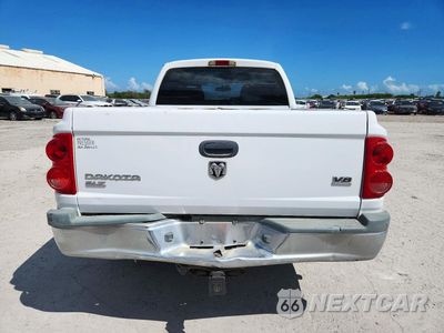 Zdjęcie 6 z 12 samochodu: 2005 DODGE DAKOTA QUAD SLT VIN:1D7HE48N35S304209 - miniatura