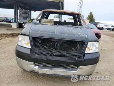 Piąte zdjęcie samochodu w środku: 2004 FORD F150 SUPERCREW VIN:1FTRW12W34KC80391 - miniatura