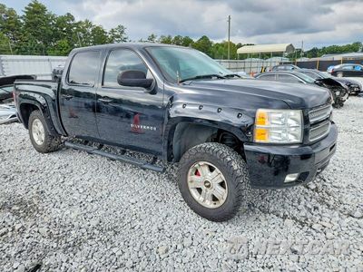 Czwarte zdjęcie samochodu z boku: 2013 CHEVROLET SILVERADO C1500 LT VIN:3GCPCSE05DG377838 - miniatura
