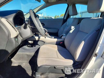 Zdjęcie 7 z 12 samochodu: 2017 HONDA HR-V LX VIN:3CZRU6H39HM703158 - miniatura