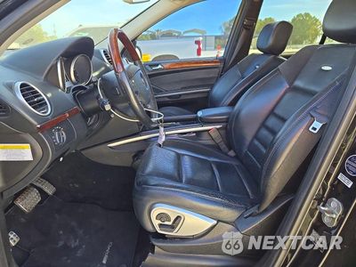 Zdjęcie 7 z 13 samochodu: 2008 MERCEDES-BENZ ML 63 AMG VIN:4JGBB77E08A305383 - miniatura