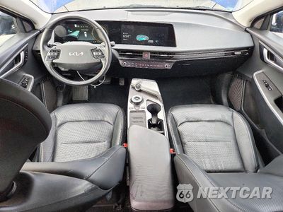 Zdjęcie 8 z 13 samochodu: 2023 KIA EV6 WIND VIN:KNDC34LAXP5606211 - miniatura