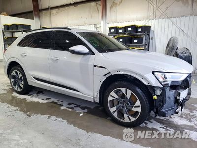 Czwarte zdjęcie samochodu z boku: 2022 AUDI E-TRON PREMIUM VIN:WA1AAAGE5NB013258 - miniatura