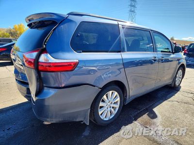 Trzecie zdjęcie samochodu z tyłu: 2017 TOYOTA SIENNA LE VIN:5TDJZ3DCXHS177194 - miniatura