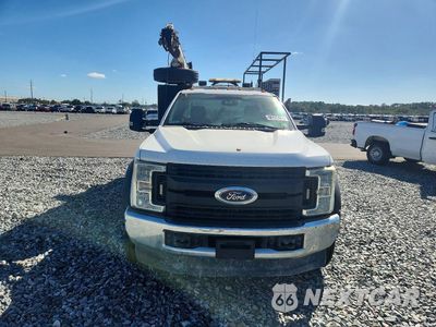 Piąte zdjęcie samochodu w środku: 2017 FORD F550 SUPER DUTY VIN:1FDUF5HT9HEB41882 - miniatura