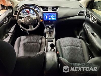 Zdjęcie 8 z 12 samochodu: 2017 NISSAN SENTRA SV VIN:3N1AB7AP6HY304909 - miniatura