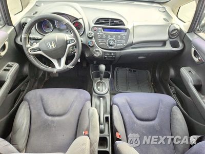Zdjęcie 8 z 14 samochodu: 2012 HONDA FIT SPORT VIN:JHMGE8H52CC002414 - miniatura