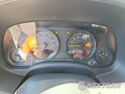 Zdjęcie 9 z 13 samochodu: 2015 JEEP PATRIOT SPORT VIN:1C4NJPBB3FD361993 - miniatura