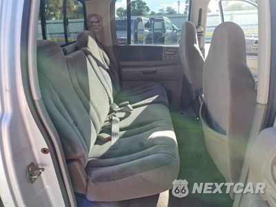 Zdjęcie 10 z 12 samochodu: 2002 DODGE DAKOTA QUAD SPORT VIN:1B7HL38N92S710873 - miniatura