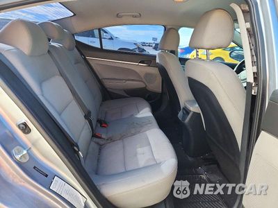 Zdjęcie 10 z 12 samochodu: 2017 HYUNDAI ELANTRA SE VIN:5NPD74LF6HH197372 - miniatura