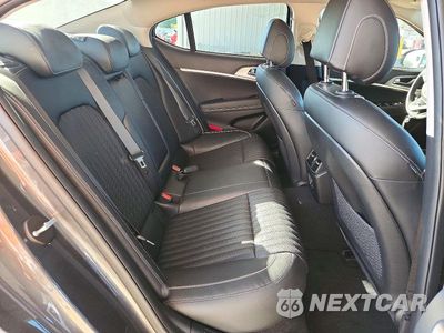 Zdjęcie 10 z 12 samochodu: 2022 GENESIS G70 2.0T VIN:KMTG34TA2NU086849 - miniatura