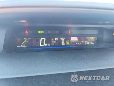 Zdjęcie 9 z 12 samochodu: 2012 TOYOTA PRIUS V THREE VIN:JTDZN3EU9C3142582 - miniatura