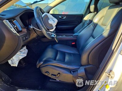 Zdjęcie 7 z 13 samochodu: 2019 VOLVO XC60 T6 MOMENTUM VIN:LYVA22RK6KB219968 - miniatura