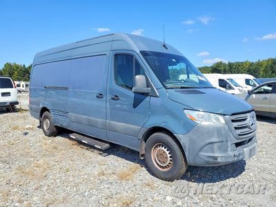 Czwarte zdjęcie samochodu z boku: 2019 MERCEDES-BENZ SPRINTER 2500/3500 DELIVERY VAN VIN:WD4PF1CD7KP151936 - miniatura