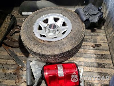 Zdjęcie 12 z 13 samochodu: 2016 GMC SIERRA K1500 VIN:1GTN2LEC3GZ102046 - miniatura