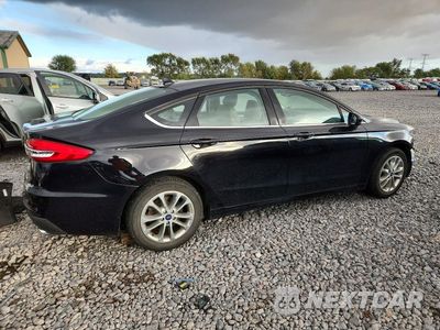 Trzecie zdjęcie samochodu z tyłu: 2020 FORD FUSION SE VIN:3FA6P0HD2LR215371 - miniatura