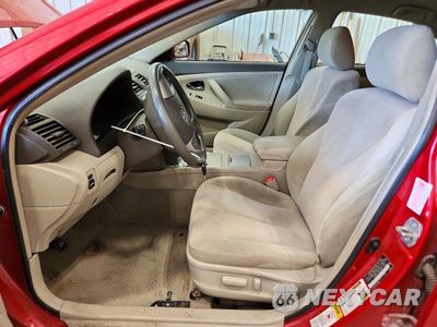 Zdjęcie 7 z 13 samochodu: 2010 TOYOTA CAMRY LE VIN:4T4BF3EK9AR070918 - miniatura
