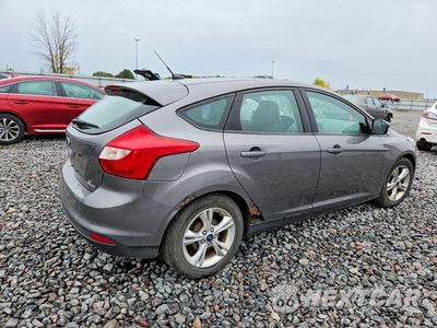 Trzecie zdjęcie samochodu z tyłu: 2014 FORD FOCUS SE VIN:1FADP3K21EL271044 - miniatura