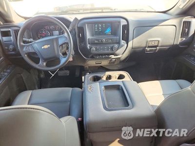 Zdjęcie 8 z 12 samochodu: 2018 CHEVROLET SILVERADO K1500 VIN:3GCUKNEC1JG476461 - miniatura