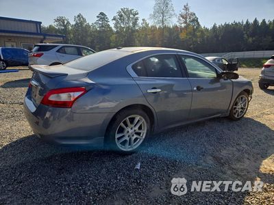 Trzecie zdjęcie samochodu z tyłu: 2010 NISSAN MAXIMA 3.5 S VIN:1N4AA5AP0AC851506 - miniatura