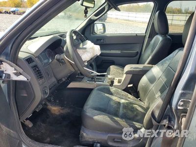 Zdjęcie 7 z 13 samochodu: 2010 FORD ESCAPE XLT VIN:1FMCU0DG0AKB42939 - miniatura