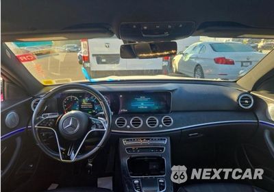 Zdjęcie 9 z 13 samochodu: 2021 MERCEDES-BENZ E 450 4MATIC VIN:W1KZF5KB4MA886301 - miniatura