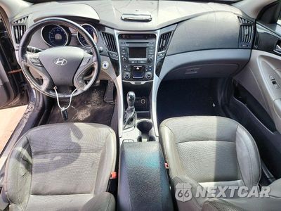 Zdjęcie 8 z 12 samochodu: 2014 HYUNDAI SONATA LIMITED VIN:5NPEC4AC9EH916733 - miniatura